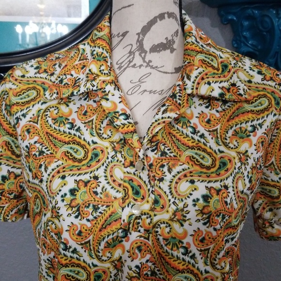 Cute Vintage Paisley Print Blouse - Picture 2 of 8